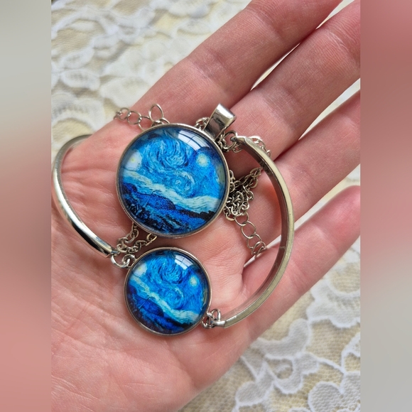 Elegant Blue and Silver Van Gogh Necklace and Bracelet Set - Picture 3 of 6